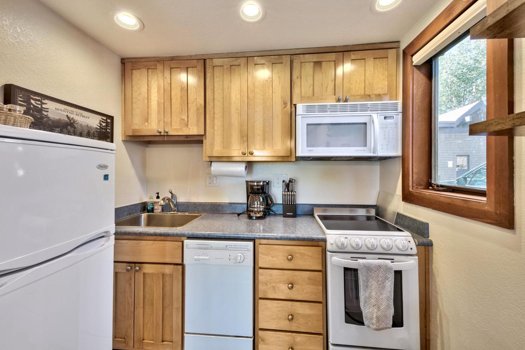 Beautiful Remodeled Condo In Tahoe City Εξωτερικό φωτογραφία